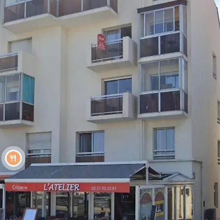 Apartment T2 Avec Balcon Au Coeur Des Sables D'olonne, 150m Du Centre, Ascenseur, Equipements Modernes - Fr-1-331-213