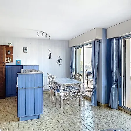 T2 Avec Balcon Au Coeur Des Sables D'olonne, 150m Du Centre, Ascenseur, Equipements Modernes - Fr-1-331-213