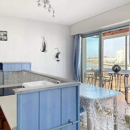 T2 Avec Balcon Au Coeur Des Sables D'olonne, 150m Du Centre, Ascenseur, Equipements Modernes - Fr-1-331-213 *