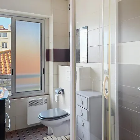 T2 Avec Balcon Au Coeur Des Sables D'olonne, 150m Du Centre, Ascenseur, Equipements Modernes - Fr-1-331-213 莱萨布勒-多洛讷